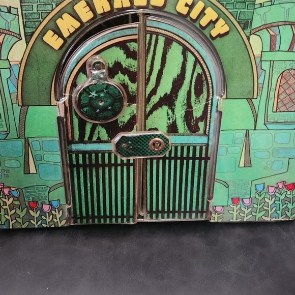 Vintage MEGO Wizard of Oz EMERALD CITY Collectible Doll Set - Picture 2 of 12